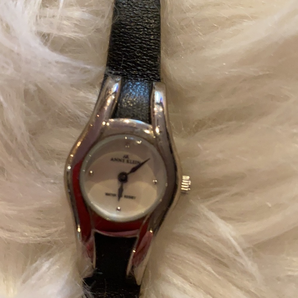 Anne Klein Watch - Picture 5 of 8
